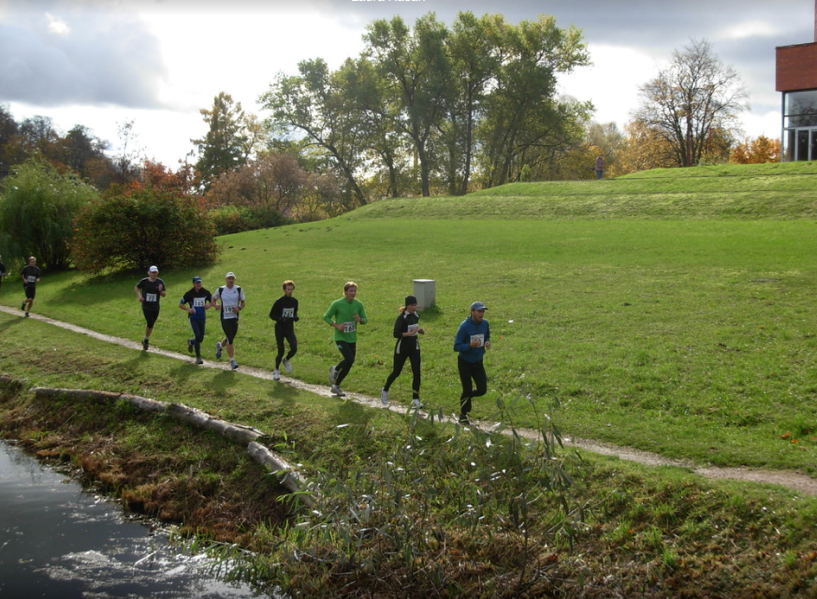 ЗАБЕГ ВОКРУГ ОЗЕРА ВИЛЬЯНДИ.